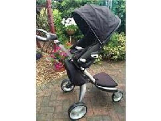 PoulaTo: Καρότσι STOKKE XPLORY BLACK + CARRY COT